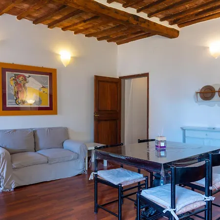 Un Apartment *